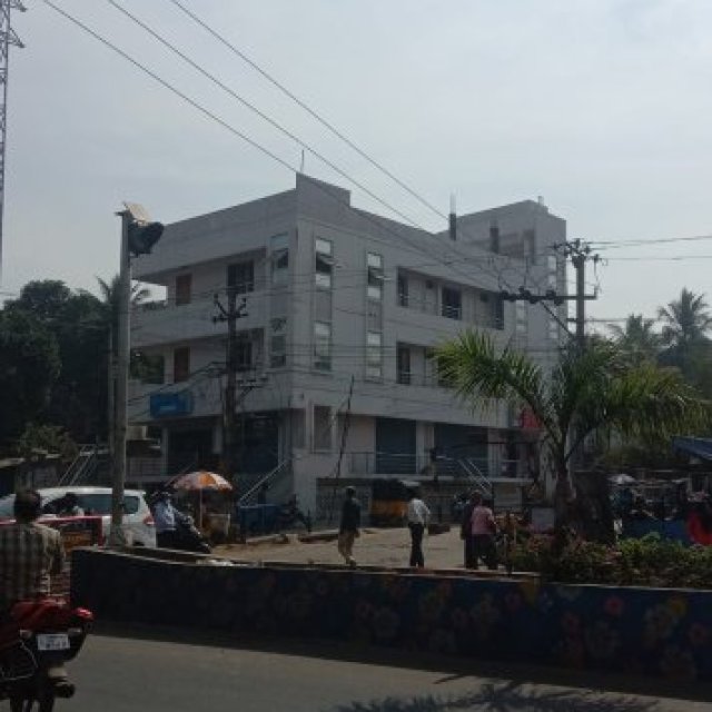G+2 Commercial Space For Rent at lalacheruvu Center, Rajahmundry.