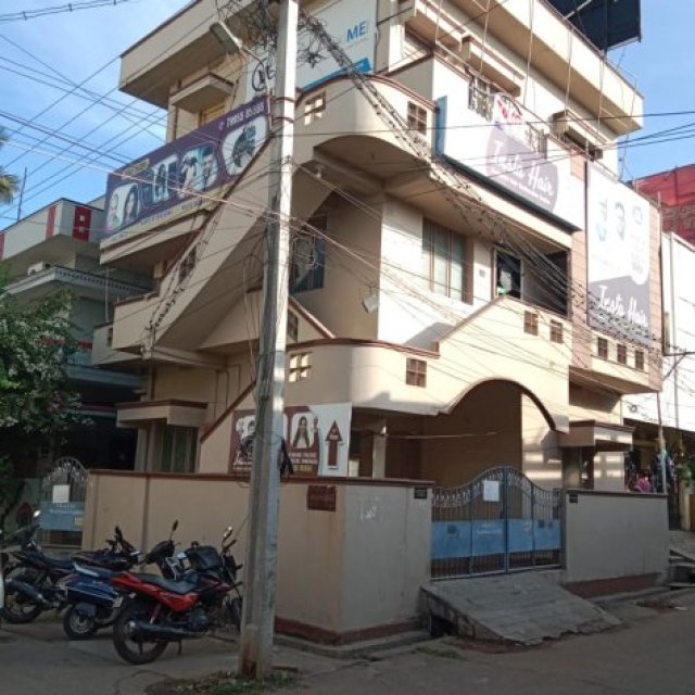 Commercial Space For Rent at Dantuluri Vari Street, Kakinada.